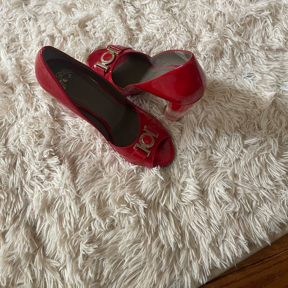 Versace shoe size 7.5